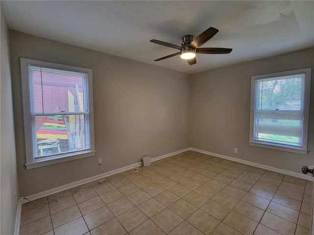 4949 Nell St, Corpus Christi, TX 78411