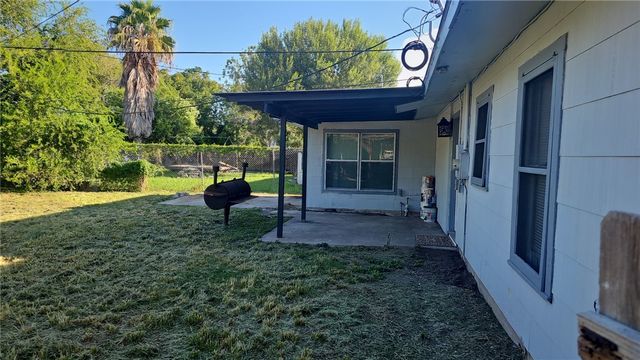 4949 Nell St, Corpus Christi, TX 78411