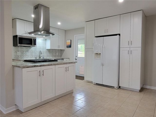 4949 Nell St, Corpus Christi, TX 78411