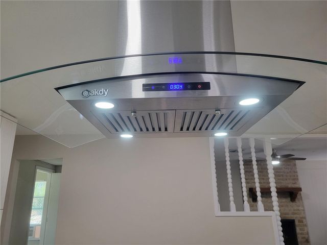 4949 Nell St, Corpus Christi, TX 78411