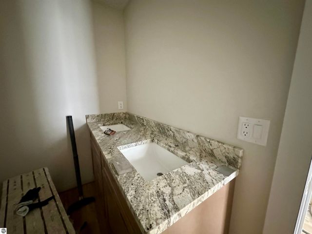 1044 Birmley Estates Drive, Traverse City, MI 49696