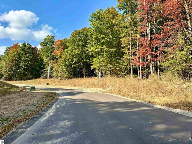 1044 Birmley Estates Drive, Traverse City, MI 49696