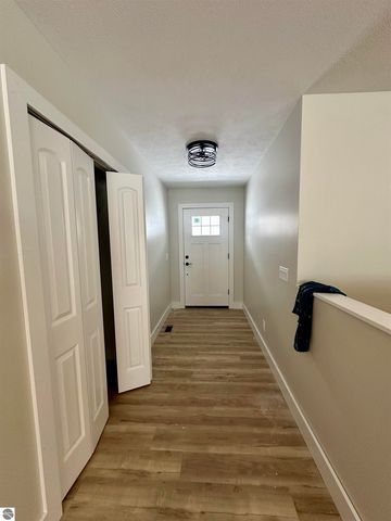 1044 Birmley Estates Drive, Traverse City, MI 49696