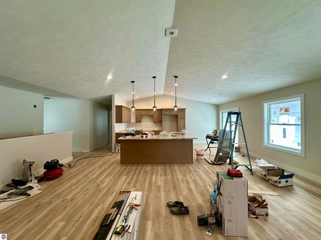 1044 Birmley Estates Drive, Traverse City, MI 49696