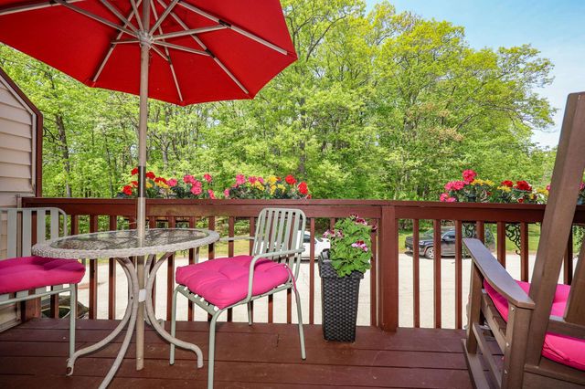 31 Stanstead Place, Nashua, NH 03063
