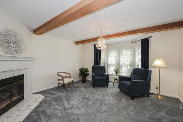 31 Stanstead Place, Nashua, NH 03063