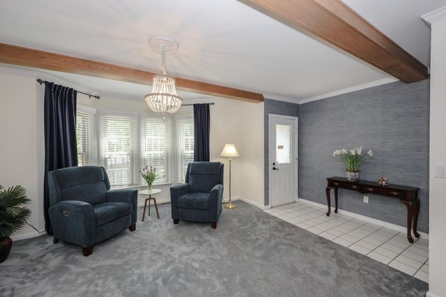 31 Stanstead Place, Nashua, NH 03063
