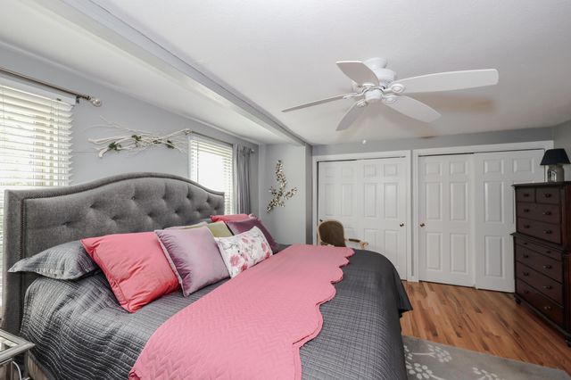 31 Stanstead Place, Nashua, NH 03063
