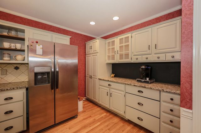31 Stanstead Place, Nashua, NH 03063