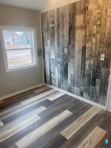 3601 9Th Ave Ave Avenue, Sioux Falls, SD 57104