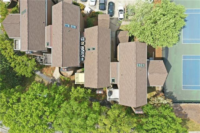 696 Mowbray Arch Apt 930, Norfolk, VA 23507