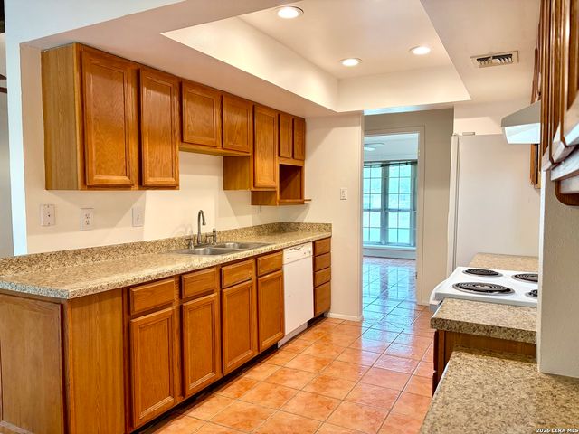 6107 Calderwood, San Antonio, TX 78249