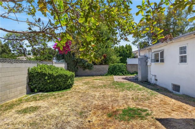 736 N Evergreen, Burbank, CA 91505
