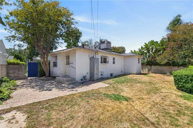 736 N Evergreen, Burbank, CA 91505