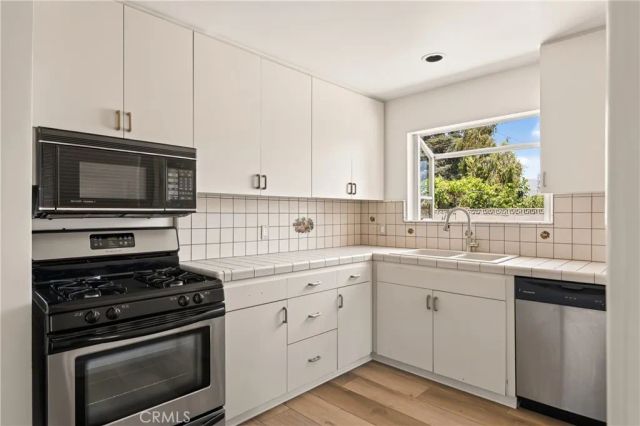 736 N Evergreen, Burbank, CA 91505