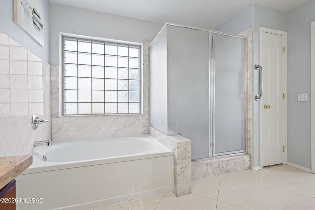 9422 N Weather Hill Drive, Tucson, AZ 85743