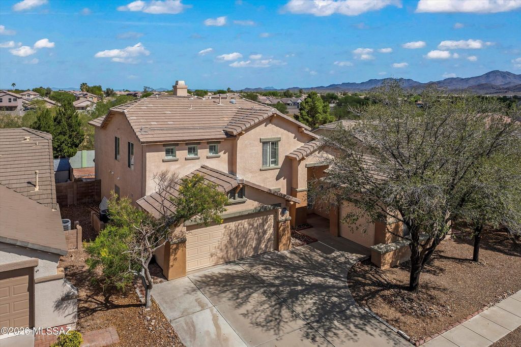 9422 N Weather Hill Drive, Tucson, AZ 85743