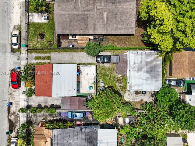 2151 NW 42nd St, Miami, FL 33142
