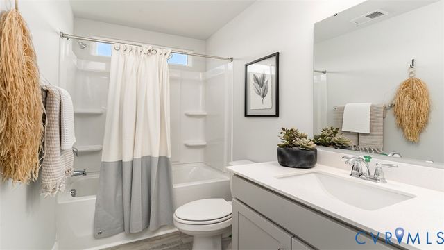 16901 Barmer Rd, Chesterfield, VA 23838