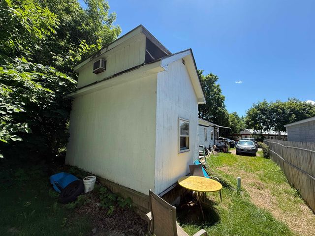 64 Avenue C, Burlington, VT 05408