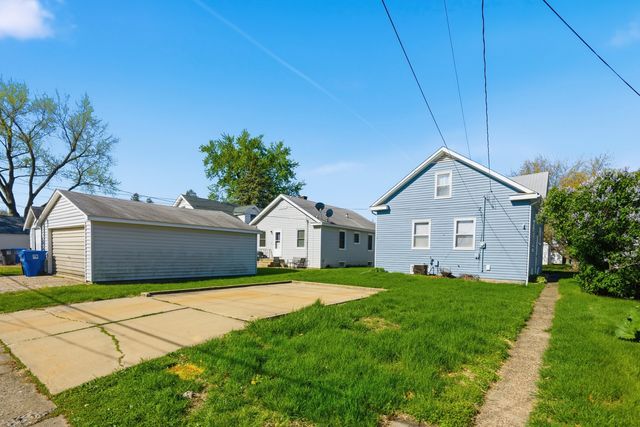1908 24th Street, Moline, IL 61265