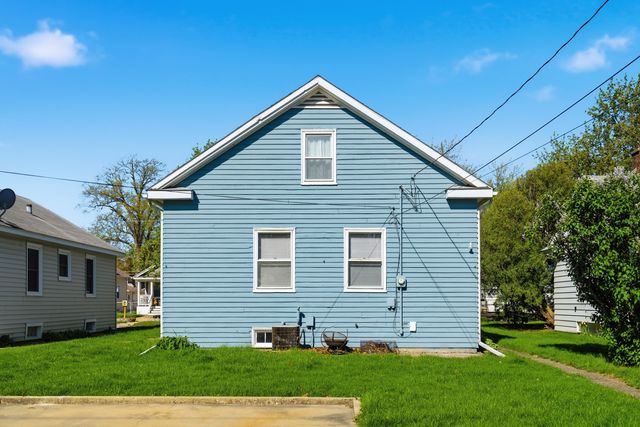 1908 24th Street, Moline, IL 61265