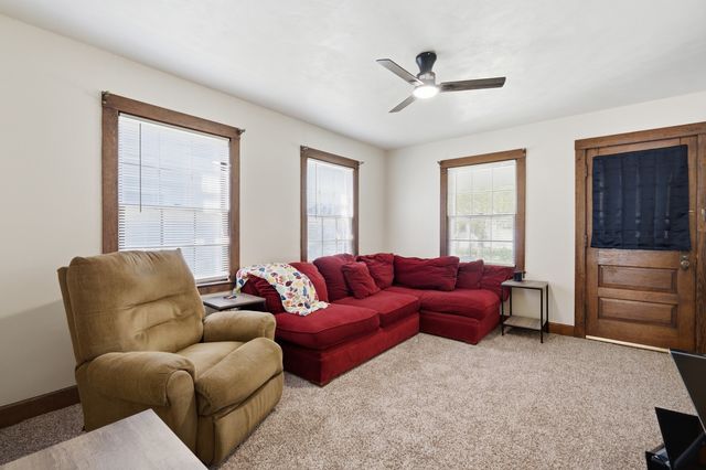 1908 24th Street, Moline, IL 61265
