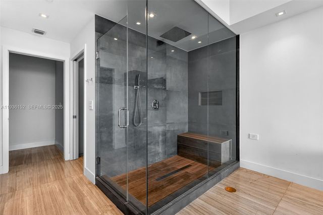 2020 N Bayshore Dr 3505, Miami, FL 33137