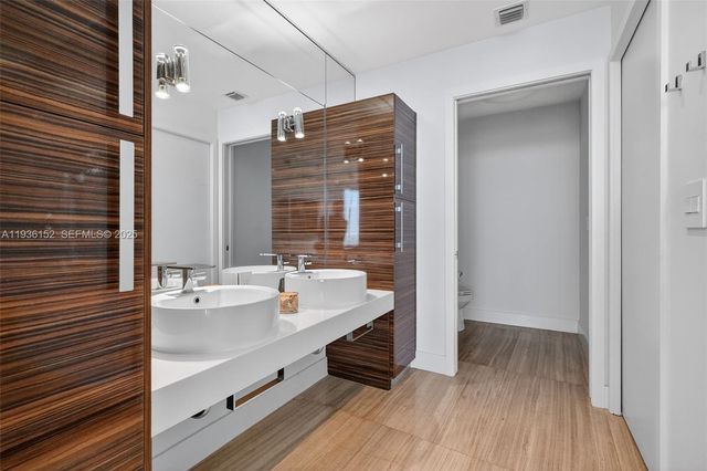 2020 N Bayshore Dr 3505, Miami, FL 33137