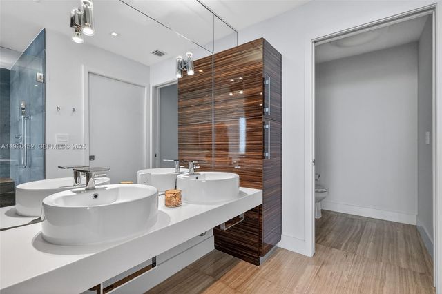 2020 N Bayshore Dr 3505, Miami, FL 33137