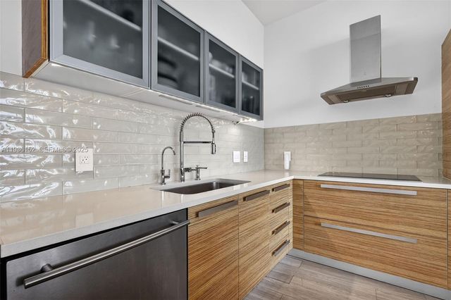 2020 N Bayshore Dr 3505, Miami, FL 33137