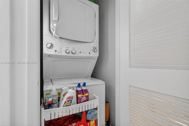 2020 N Bayshore Dr 3505, Miami, FL 33137