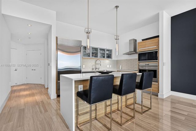 2020 N Bayshore Dr 3505, Miami, FL 33137