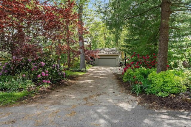 50645 Blackhawk Court, Granger, IN 46530