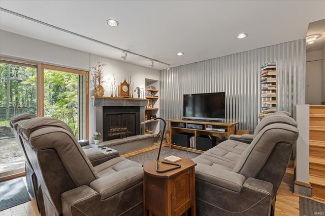 50645 Blackhawk Court, Granger, IN 46530