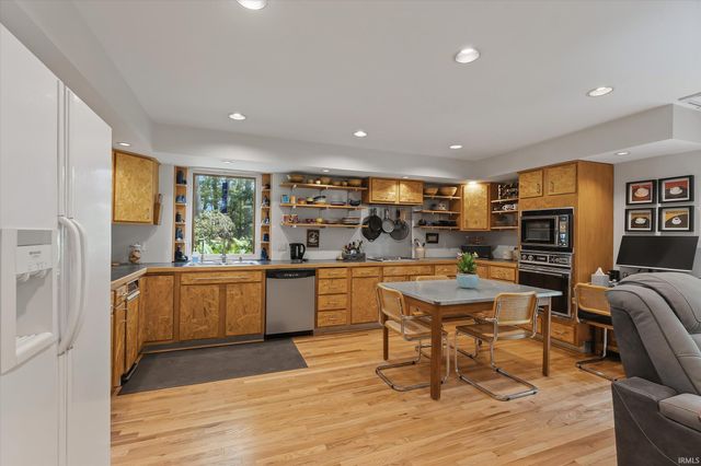 50645 Blackhawk Court, Granger, IN 46530