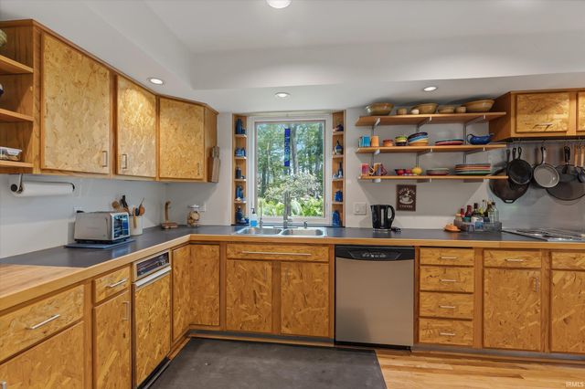 50645 Blackhawk Court, Granger, IN 46530