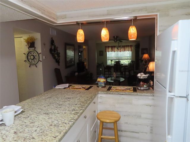 1524 LAKEVIEW ROAD 203, Clearwater, FL 33756