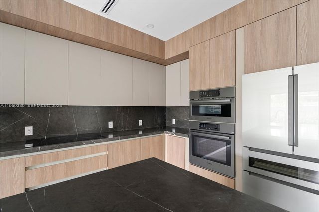 1431 SW 20th St, Miami, FL 33145