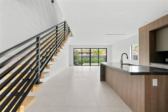 1431 SW 20th St, Miami, FL 33145