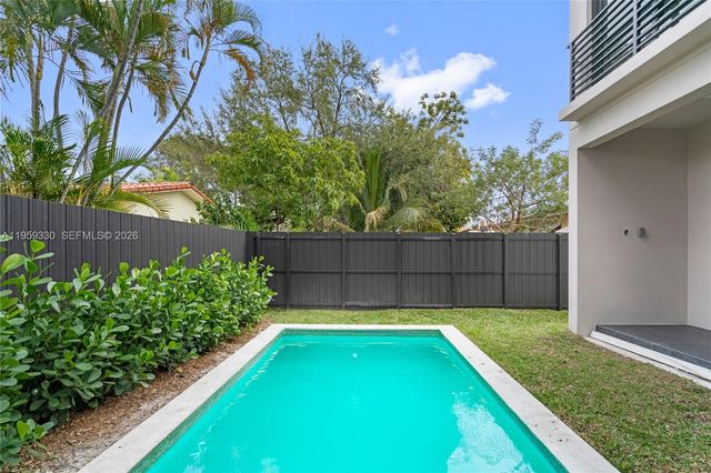 1431 SW 20th St, Miami, FL 33145