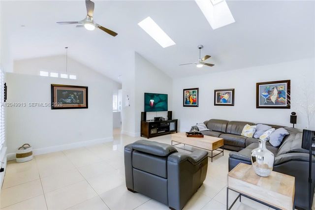 15241 NW 89th Ave, Miami Lakes, FL 33018