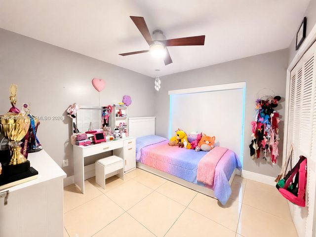 15241 NW 89th Ave, Miami Lakes, FL 33018