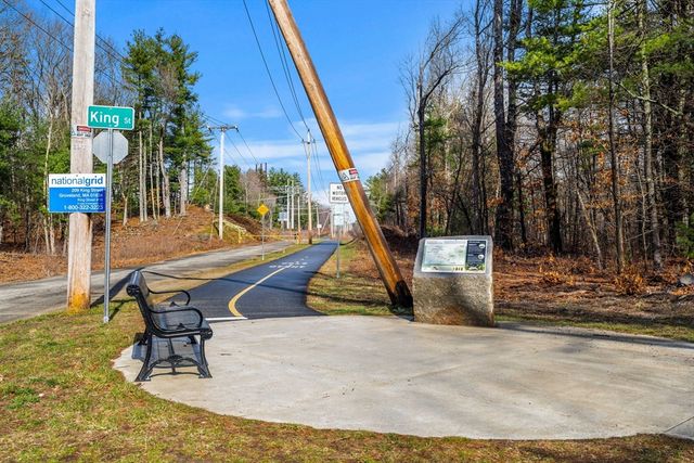 176 King St, Groveland, MA 01834