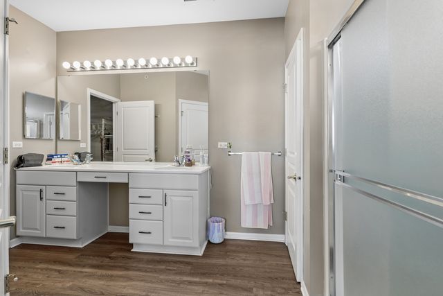 13243 Sierra Glen Road, Huntley, IL 60142