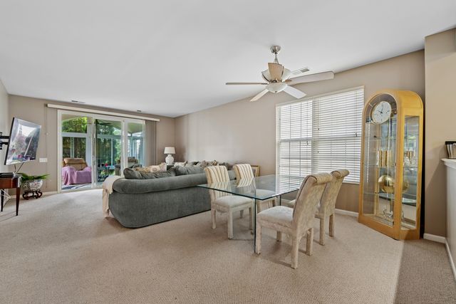 13243 Sierra Glen Road, Huntley, IL 60142