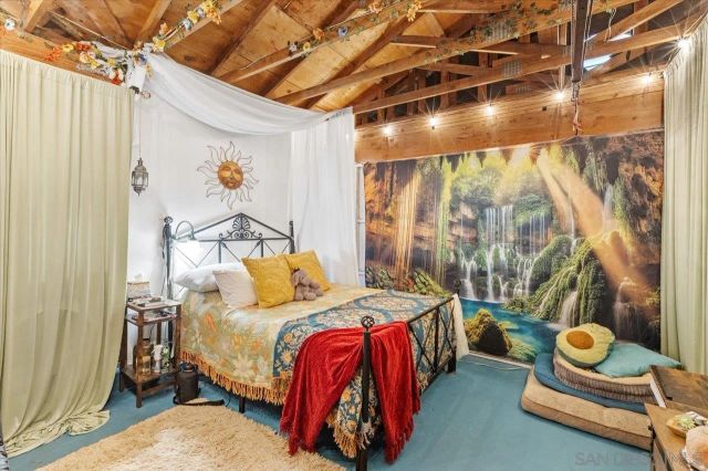 8465 Hovenweep Ct, San Diego, CA 92129