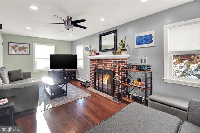 92 CEDAR ST, Pottstown, PA 19464