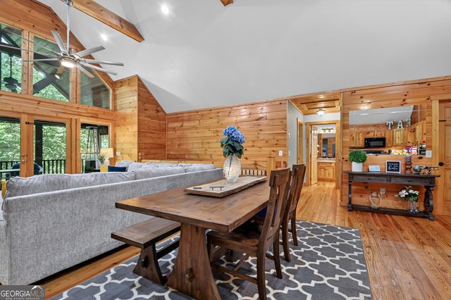 141 Gallery Court, Ellijay, GA 30540
