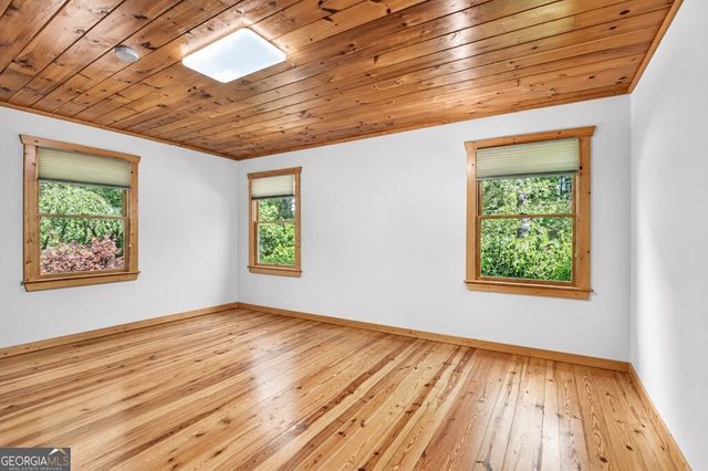 141 Gallery Court, Ellijay, GA 30540